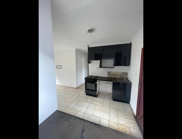3 BEDROOM PROPERTY TO RENT IN LUFHERENG